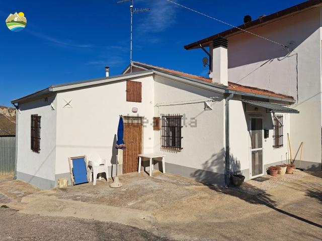 Villetta bifamiliare in vendita di 93 m² in Contrada Marciano