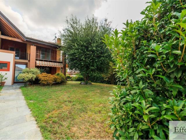 Villetta bifamiliare in affitto di 140 m² in Via I&apos  Maggio, 1