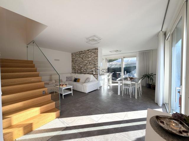 Villetta bifamiliare in affitto di 149 m² in Via Silvio Pellico, 5