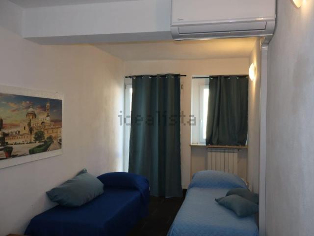 Villetta bifamiliare in affitto di 150 m² in Via Catalano