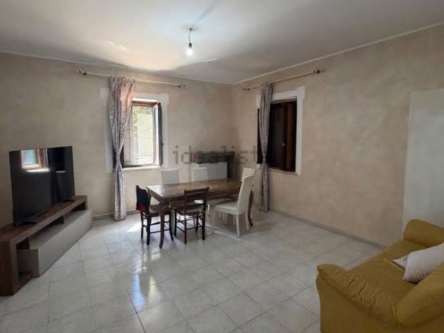 Villetta bifamiliare in affitto di 150 m² in Via Colle del Piscarello, 19