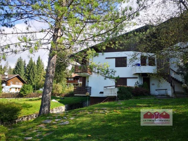 Villetta bifamiliare in affitto di 150 m² in Via Gastagh Longo