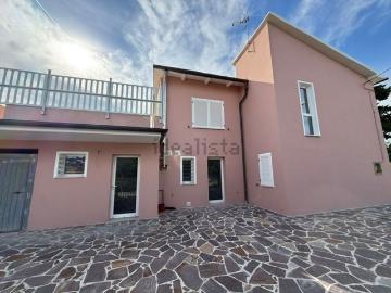 Villetta bifamiliare in affitto di 150 m² in Via Pilone, 4