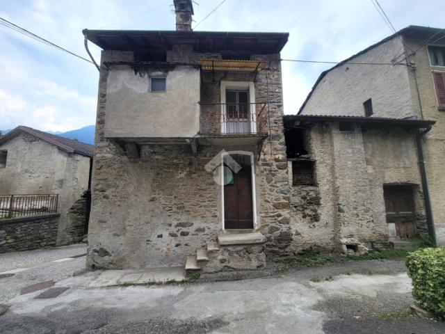 Villetta bifamiliare in affitto di 151 m² in Via IV Novembre, 16