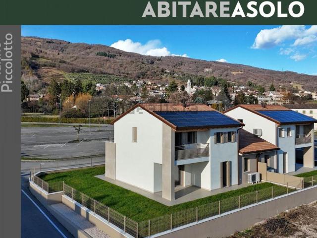 Villetta bifamiliare in affitto di 160 m² in Via Pasubio