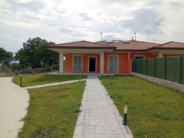 Villetta bifamiliare in affitto di 160 m² in Via San Pasquale