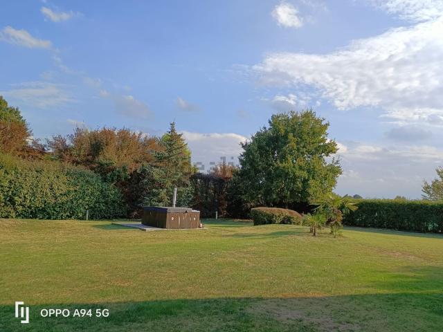 Villetta bifamiliare in affitto di 160 m²