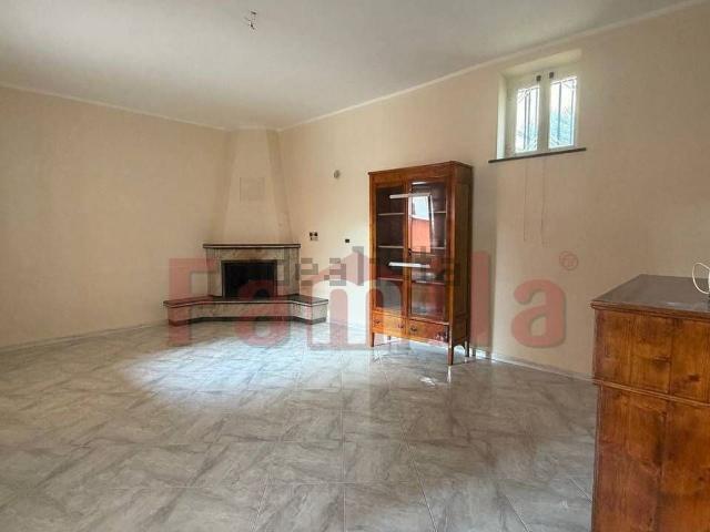 Villetta bifamiliare in affitto di 170 m² in Via Tarquino Vitale