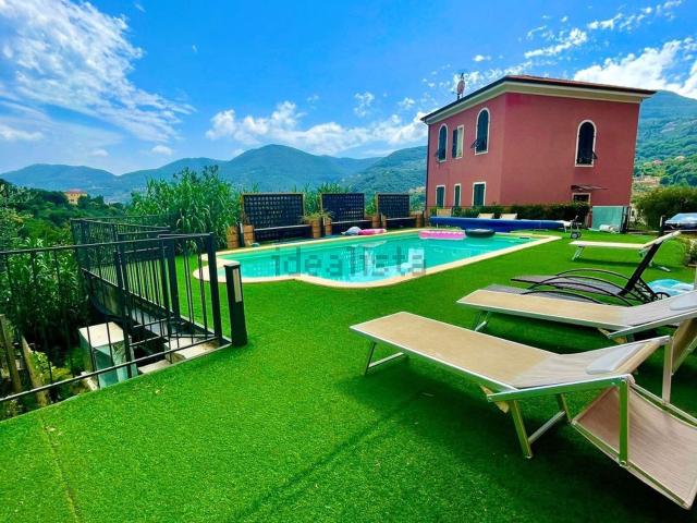 Villetta bifamiliare in affitto di 170 m² in Via Viano