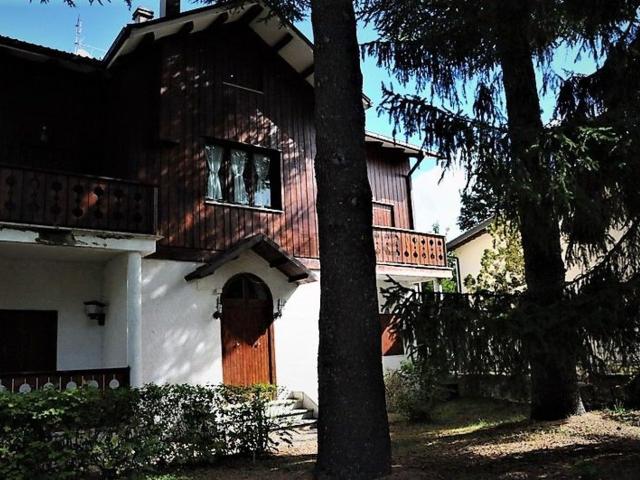 Villetta bifamiliare in affitto di 170 m² in Via dei Villini