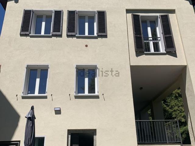 Villetta bifamiliare in affitto di 198 m² in Via Enea Sacconaghi