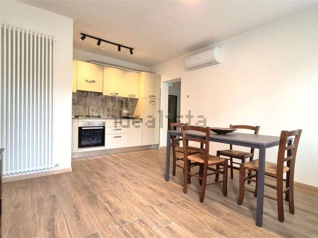 Villetta bifamiliare in affitto di 100 m²