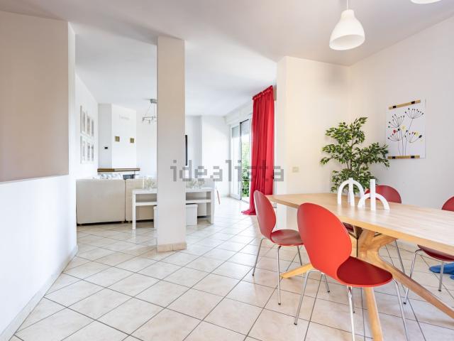 Villetta bifamiliare in affitto di 102 m² in Via Trieste, 153