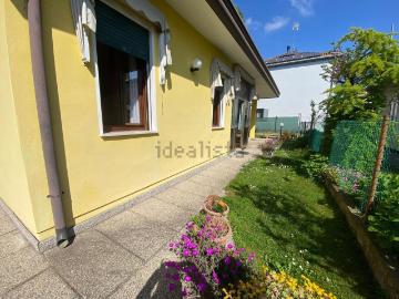 Villetta bifamiliare in affitto di 107 m²