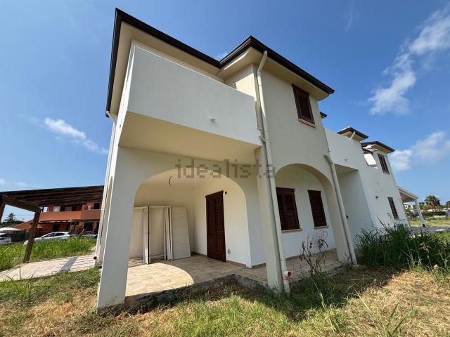 Villetta bifamiliare in affitto di 105 m² in Contrada Pistavecchia, 203
