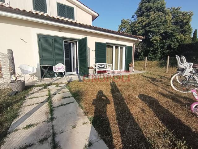 Villetta bifamiliare in affitto di 110 m² in Via Comunale di San Francesco