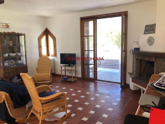 Villetta bifamiliare in affitto di 110 m² in Viale del Mediterraneo, 12