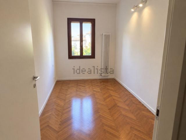 Villetta bifamiliare in affitto di 114 m² in Via Giovanni Battista Tiepolo, 40