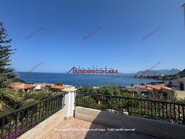Villetta bifamiliare in affitto di 119 m² in Via Litoranea, 106