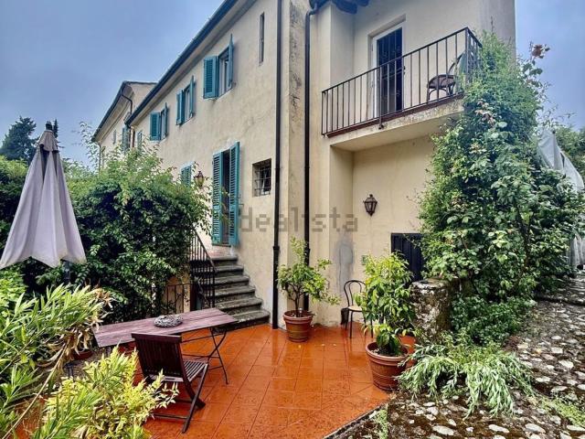 Villetta bifamiliare in affitto di 120 m² in Via della Romagna, 291
