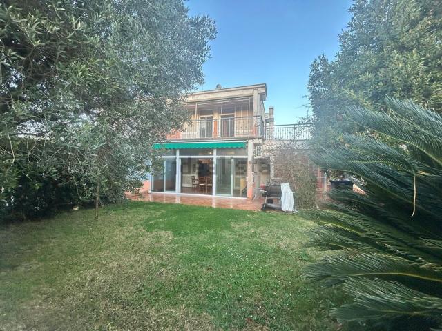 Villetta bifamiliare in affitto di 120 m² in Via Palmiro Togliatti, 10