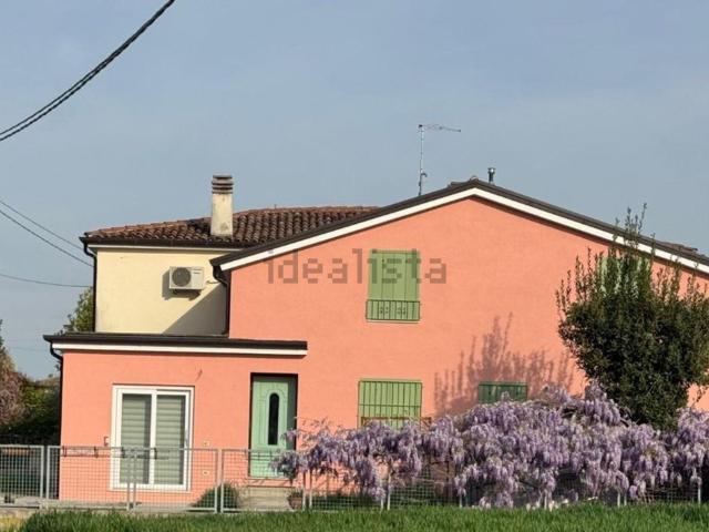 Villetta bifamiliare in affitto di 120 m² in Via Riviera Berica