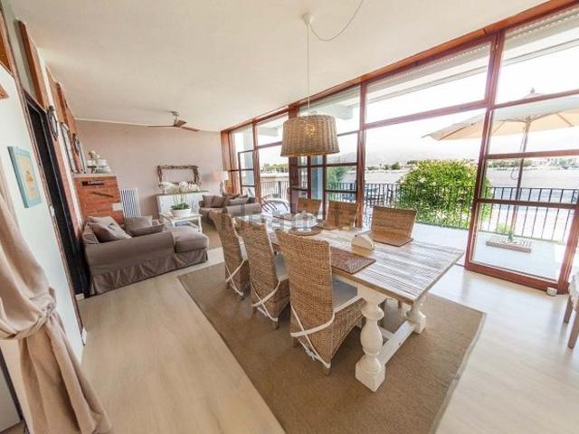 Villetta bifamiliare in affitto di 120 m²