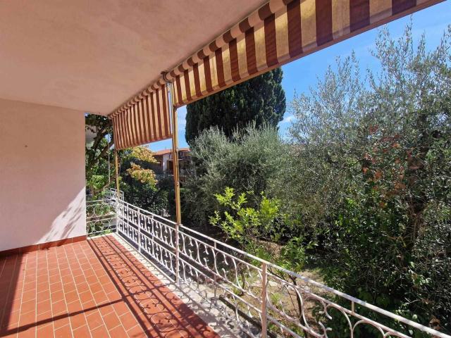 Villetta bifamiliare in affitto di 120 m²