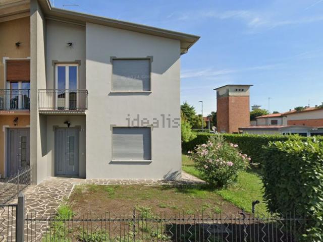 Villetta bifamiliare in affitto di 120 m²
