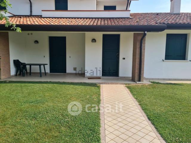Villetta bifamiliare in affitto di 130 m² in Piazza San Michele, 47