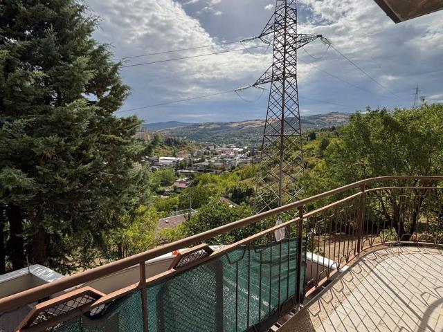 Villetta bifamiliare in affitto di 130 m² in Traversa del Gallitello