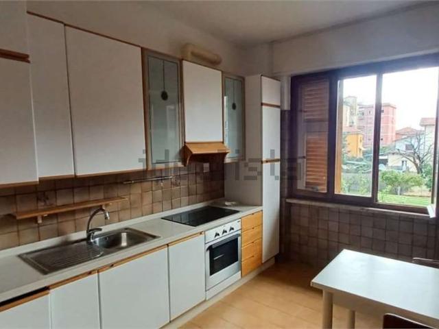 Villetta bifamiliare in affitto di 130 m² in Via Canonica