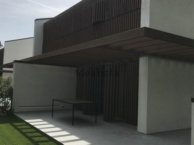 Villetta bifamiliare in affitto di 130 m² in Via l&apos Aretino