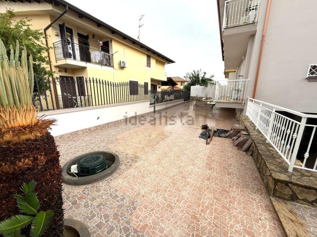 Villetta bifamiliare in affitto di 260 m² in Via S. Nullo, 141