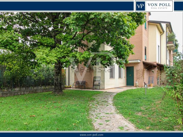 Villetta bifamiliare in affitto di 284 m² in Strada Marosticana