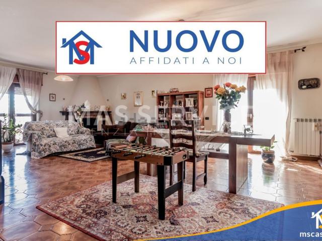 Villetta bifamiliare in affitto di 203 m² in Via Rimini