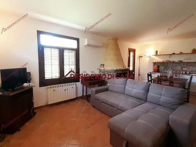 Villetta bifamiliare in affitto di 200 m² in Via la Maddalena