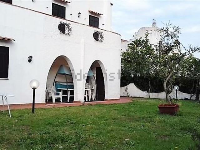 Villetta bifamiliare in affitto di 200 m² in Via Principe