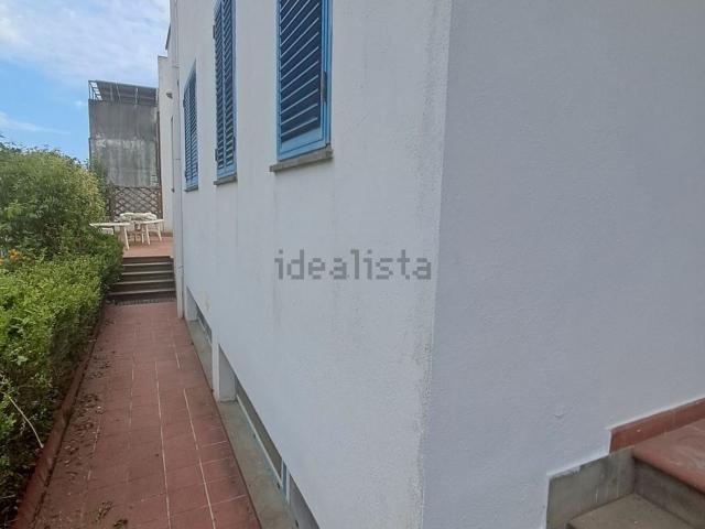 Villetta bifamiliare in affitto di 210 m² in Contrada Botterio