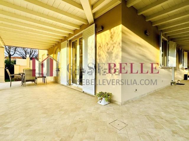 Villetta bifamiliare in affitto di 210 m² in Via Gaetano Donizetti, 20