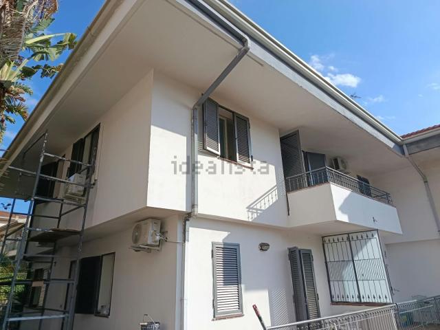 Villetta bifamiliare in affitto di 235 m² in Via Concetto Marletta, 3