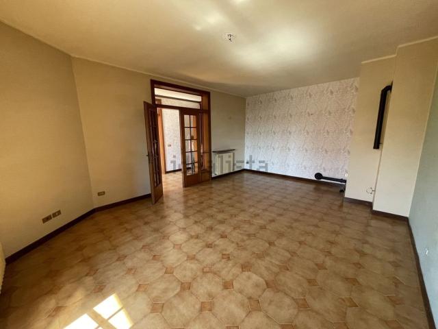 Villetta bifamiliare in affitto di 300 m²