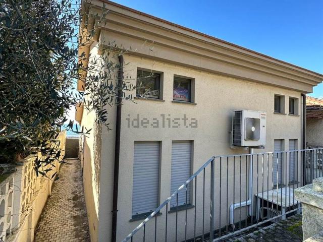 Villetta bifamiliare in affitto di 55 m² in Viale Italia, 135