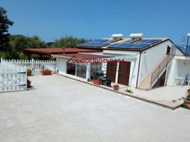Villetta bifamiliare in affitto di 60 m² in Viale del Mediterraneo