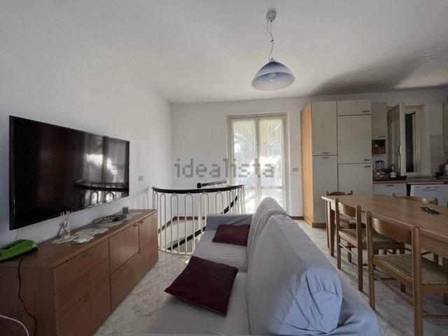 Villetta bifamiliare in affitto di 80 m²