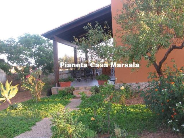 Villetta bifamiliare in affitto di 80 m² in Via Salemi