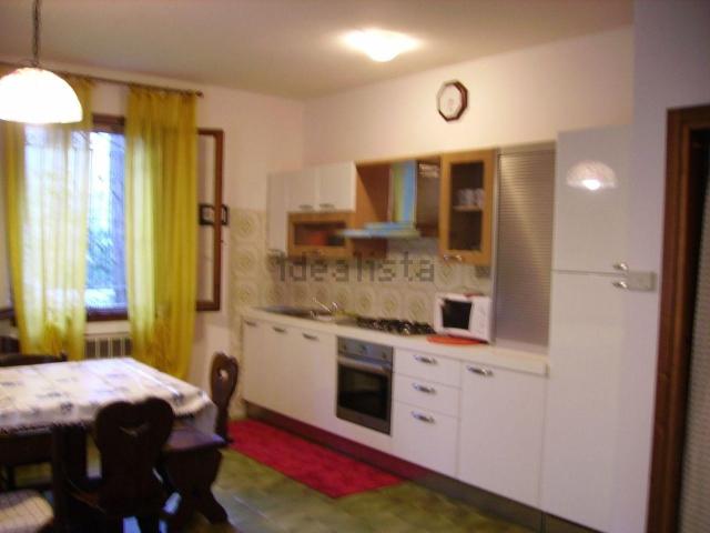 Villetta bifamiliare in affitto di 80 m² in Viale dei Lecci, 137