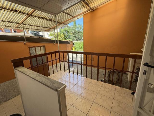 Villetta bifamiliare in affitto di 83 m² in Via Ugo Foscolo, 5