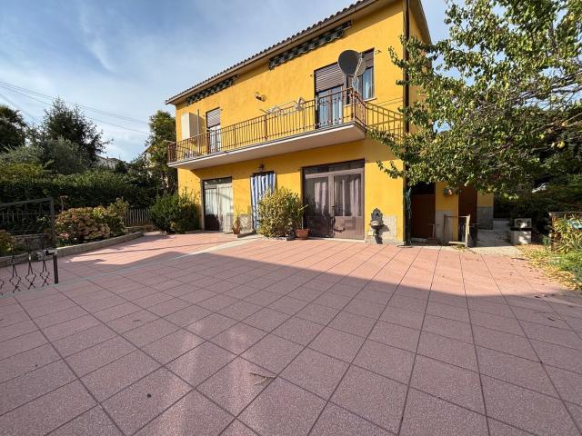 Villetta bifamiliare in affitto di 90 m² in Via del Vignolo