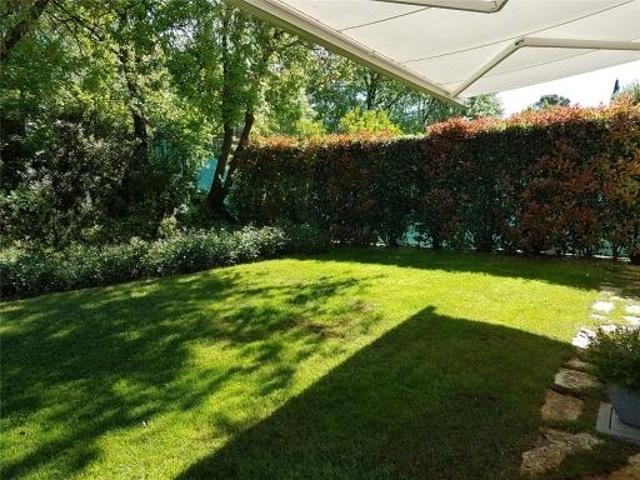 VILLETTA GELSOMINO SAMMONTANA 6 vani 250mq